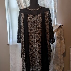 Asymmetrical Black and White Lace Dress